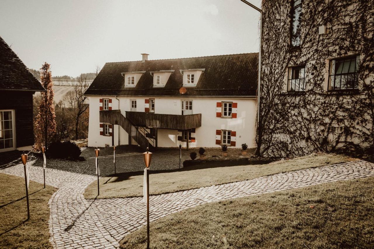 Naturhotel Die Maise Hayingen エクステリア 写真